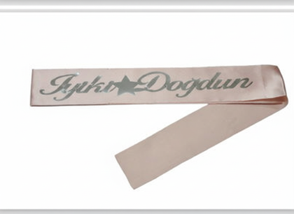 KUMAŞ KUŞAK İYİKİ DOĞDUN PEMBE  GÜMÜŞ