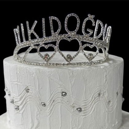 YUVARLAK TAŞLI TAÇ İYİKİ DOĞDUN GÜMÜŞ