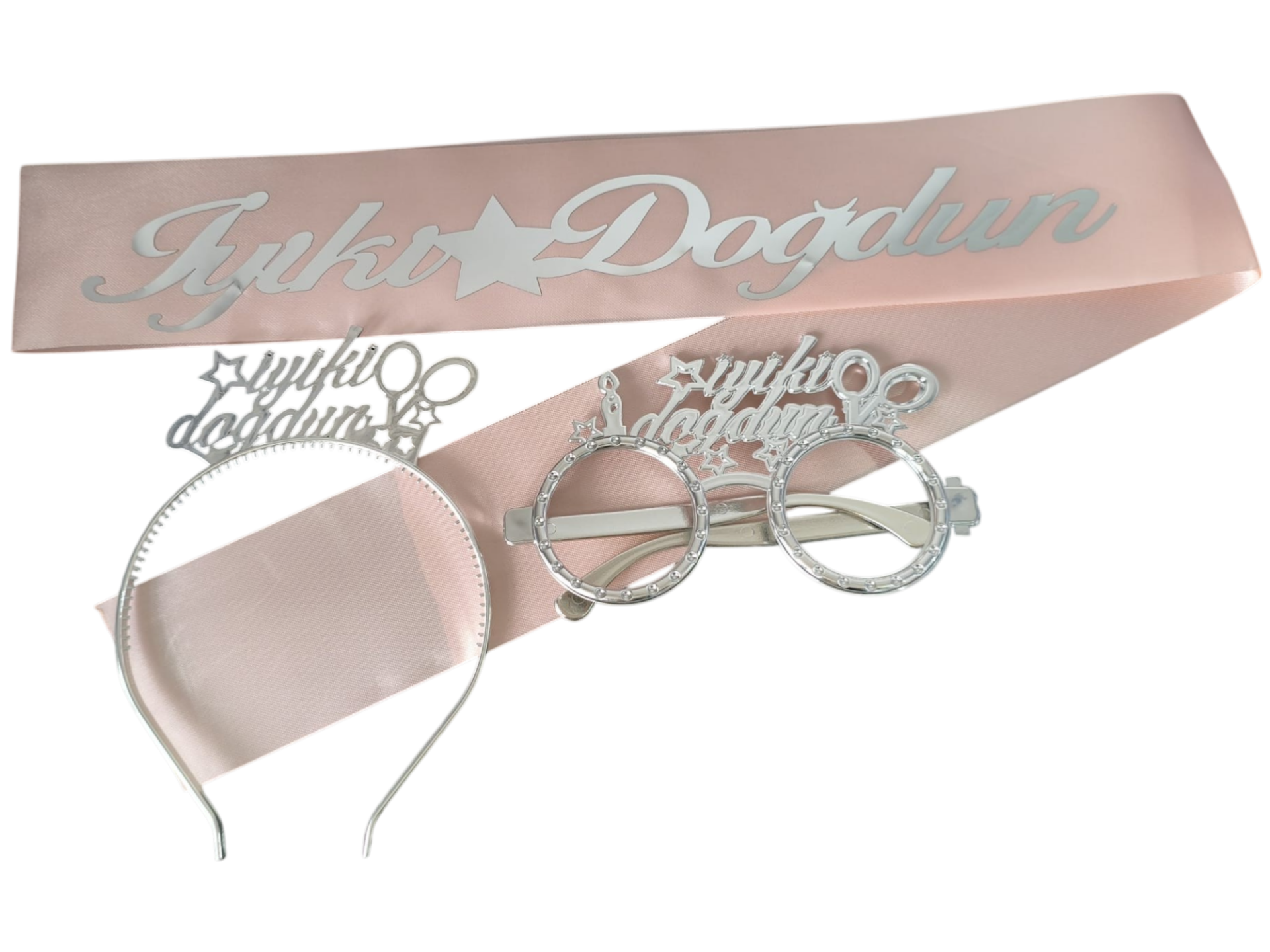 3 LÜ MİKA TAC GÖZLÜK KUŞAK SET PEMBE İYİKİ DOĞDUN GÜMÜŞ